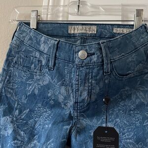 GUESS Women's High Rise Blue Patterned Jeans